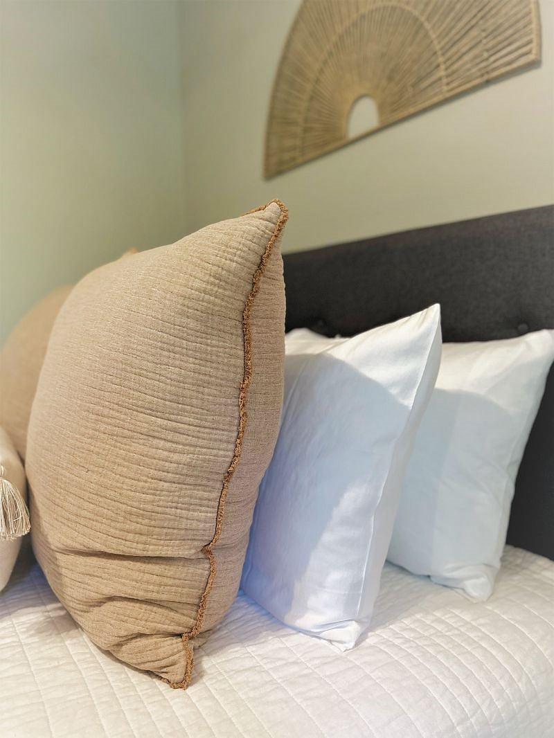 Plush bedding
