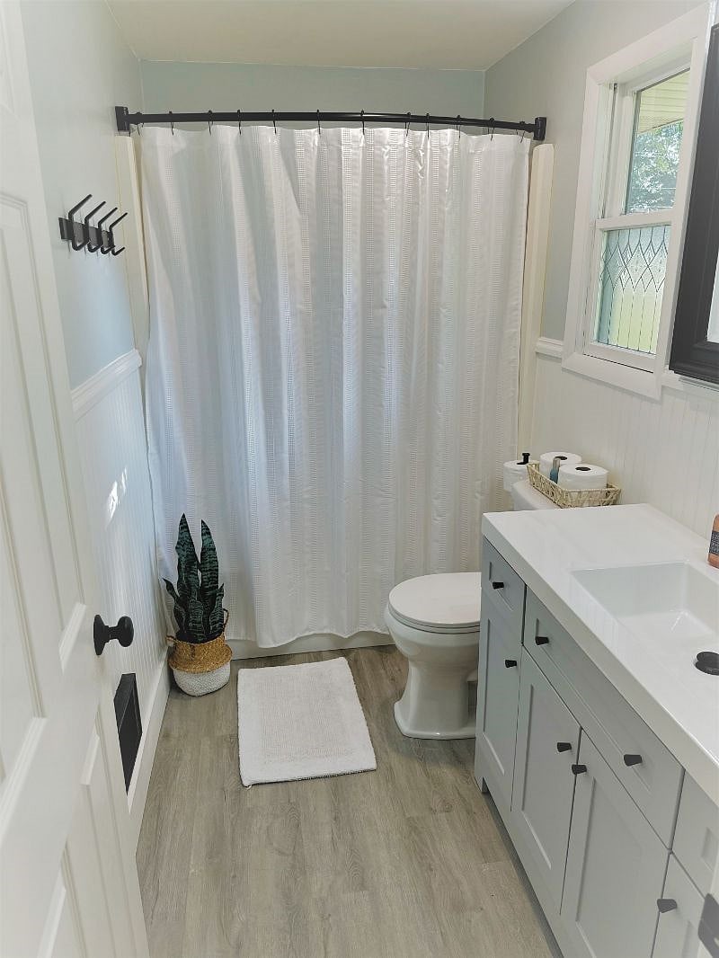 Bright bathroom