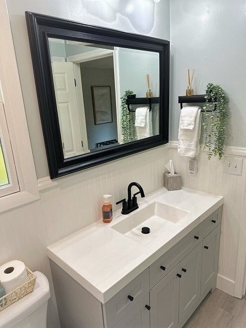 Ample counter space and large mirror