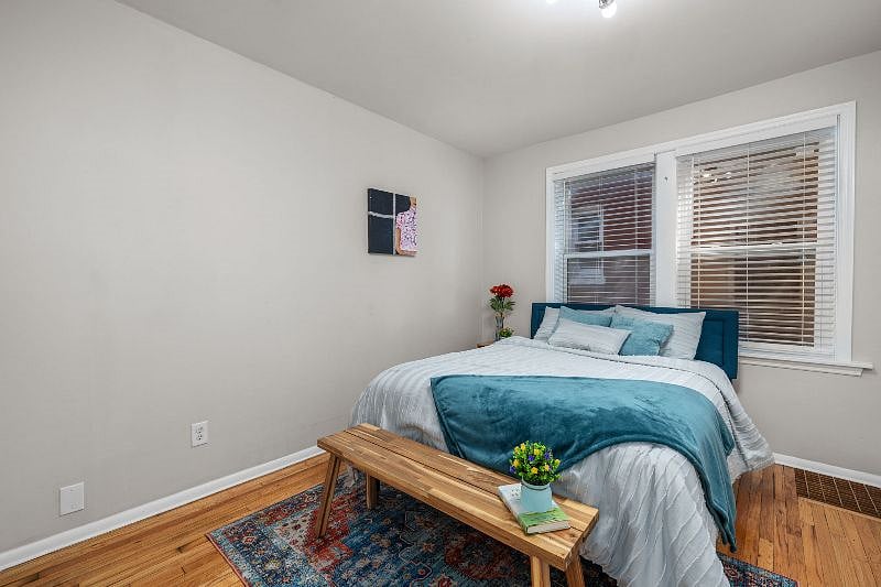 Queen Bedroom