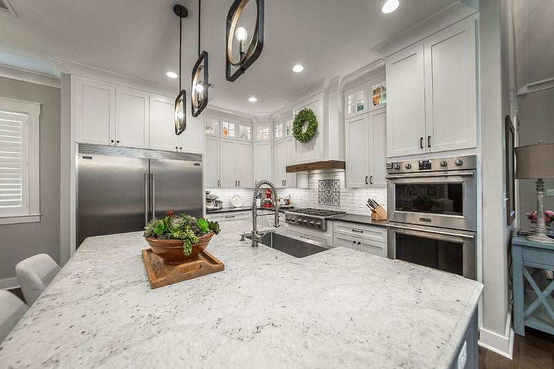 Chef's kitchen