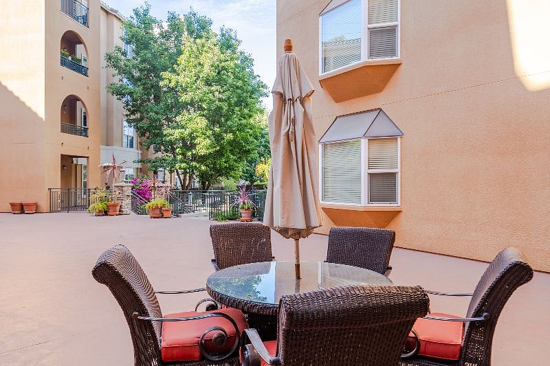 Furnished Finder property 576544_1 photo 5
