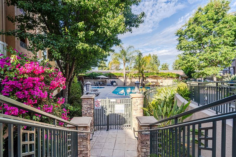 Furnished Finder property 576544_1 photo 7
