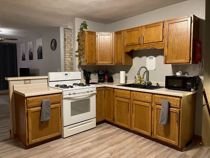 Furnished Finder property 576559_1 photo 12