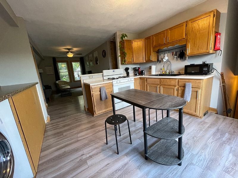 Furnished Finder property 576559_1 photo 16