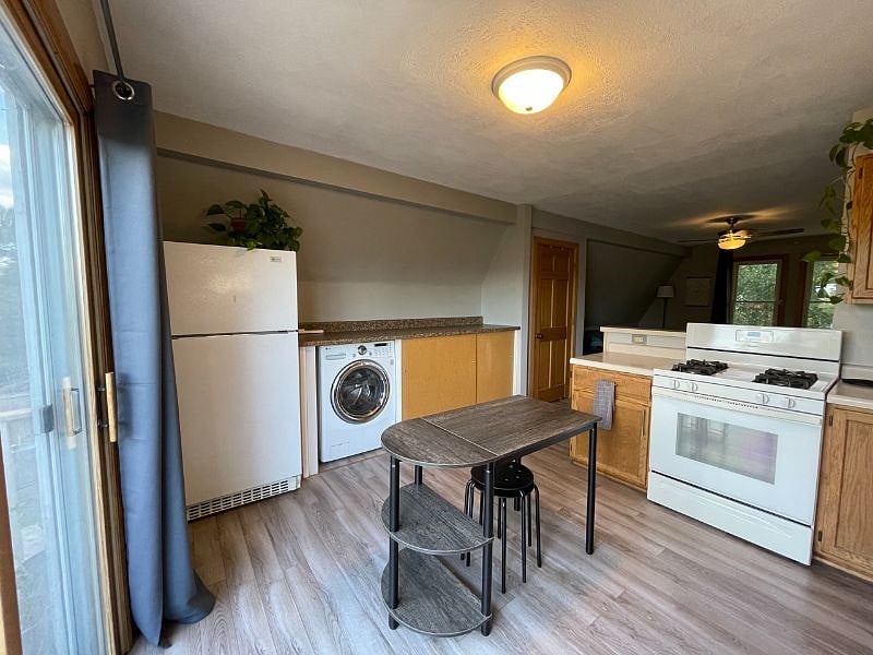Furnished Finder property 576559_1 photo 17