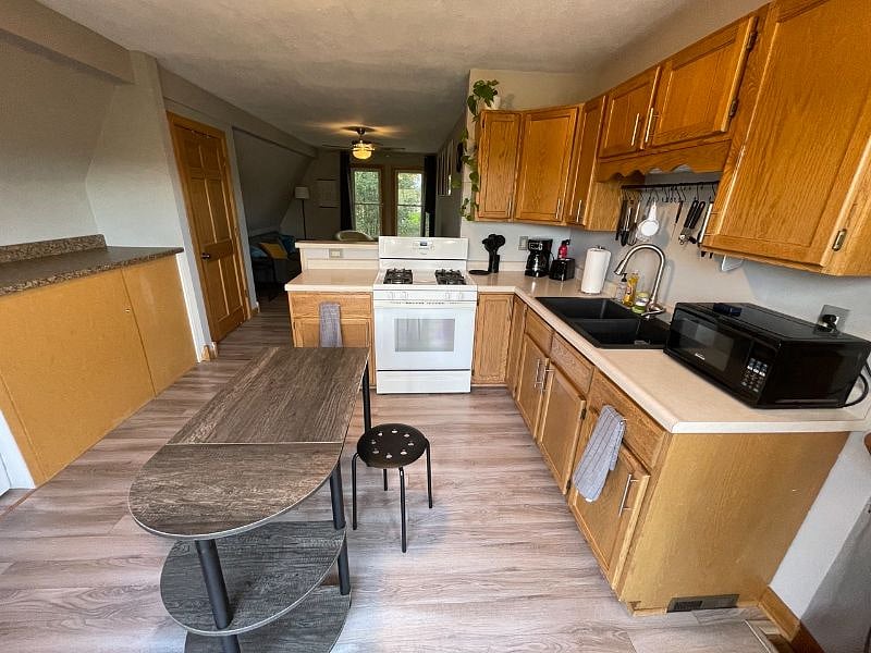 Furnished Finder property 576559_1 photo 5