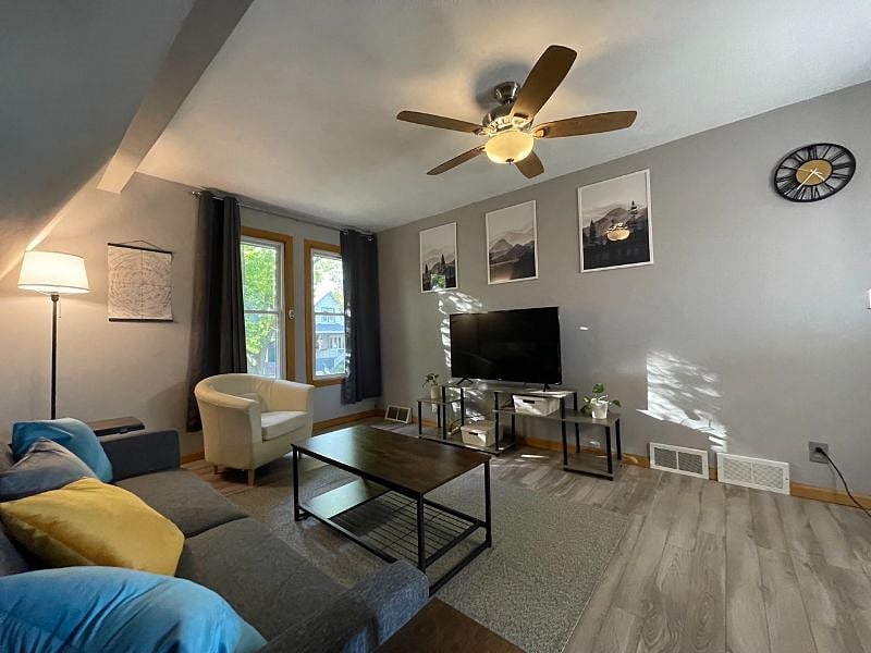 Furnished Finder property 576559_1 photo 35