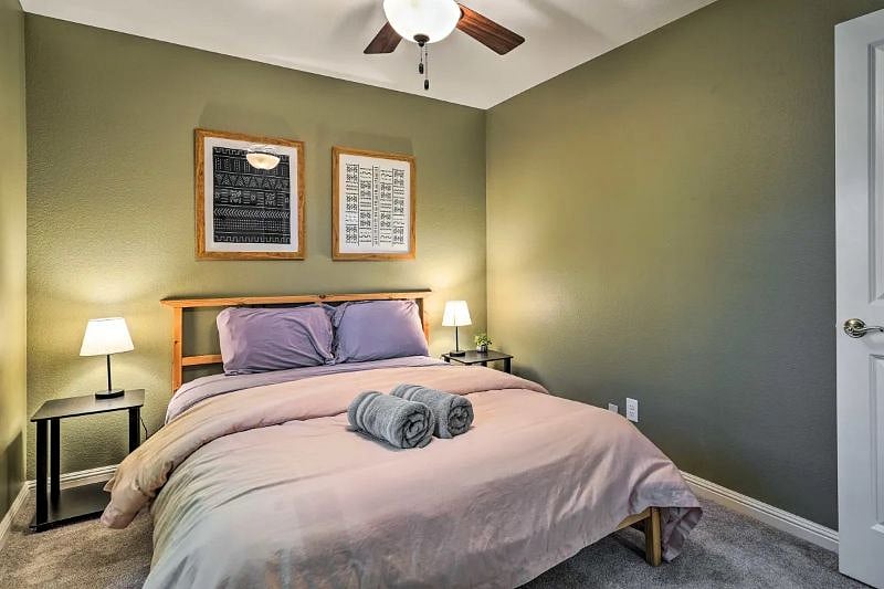 Queen bedroom