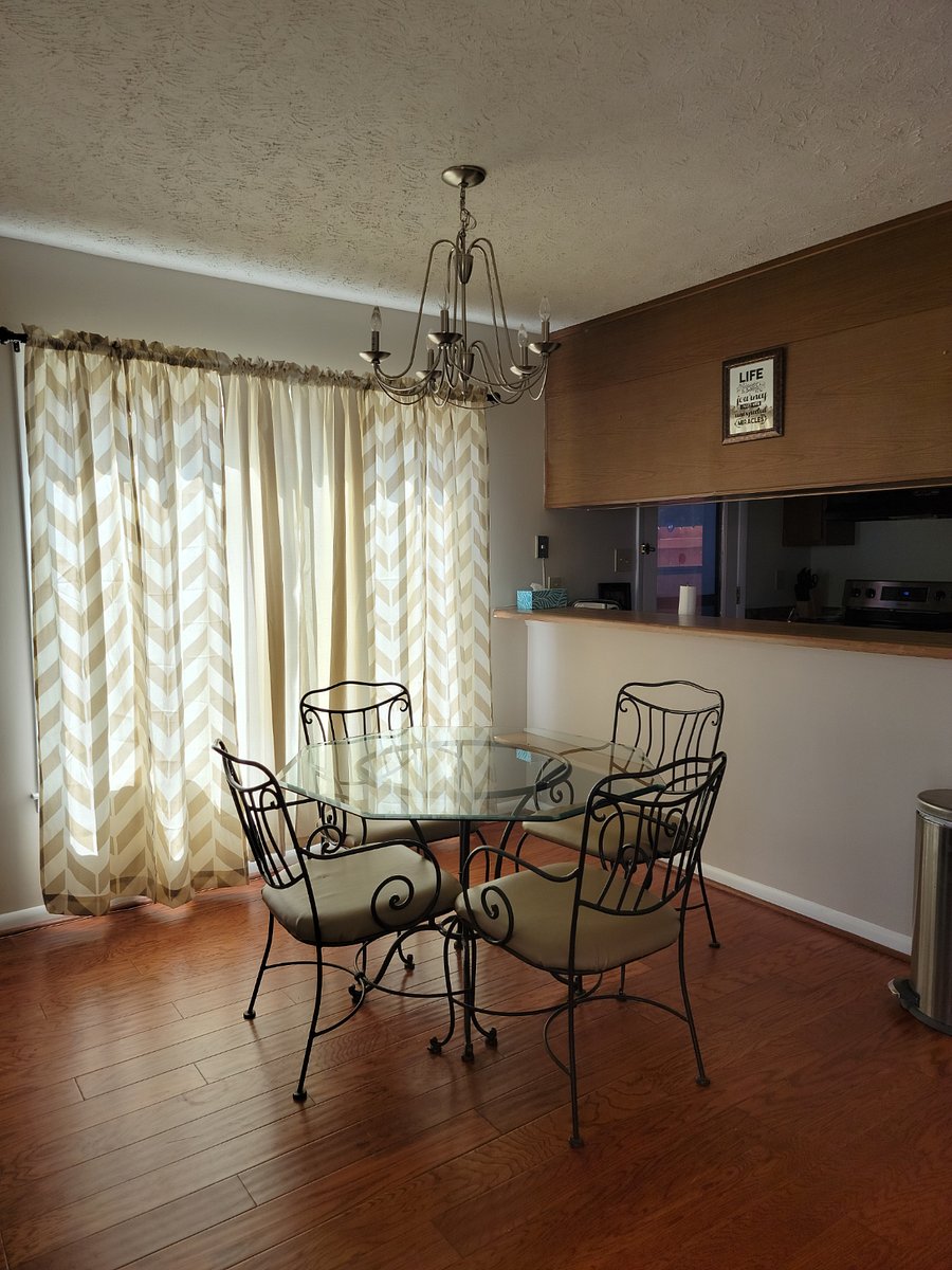 Furnished Finder property 576618_1 photo 3