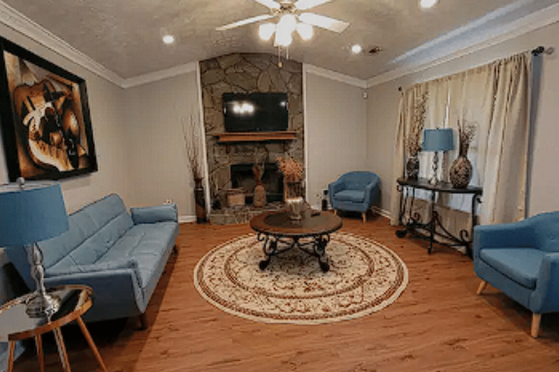 Furnished Finder property 576652_1 photo 6