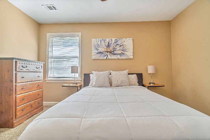 Furnished Finder property 576661_1 photo 16