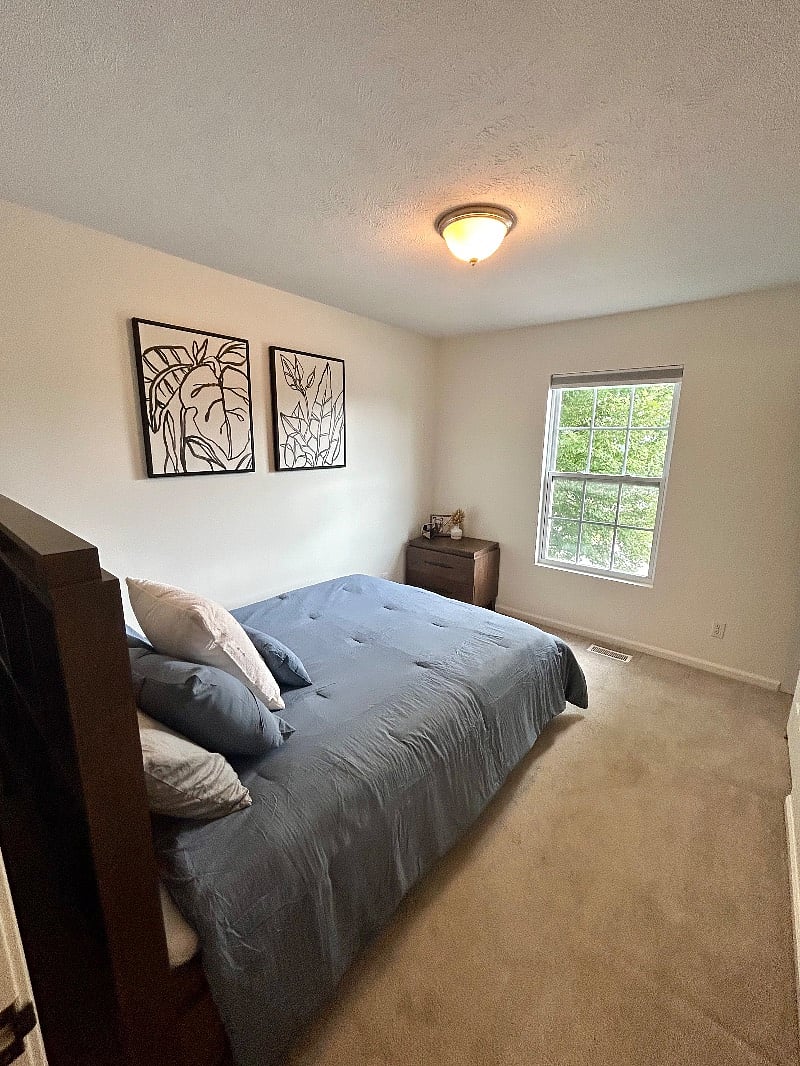 bedroom 2 with queen bed