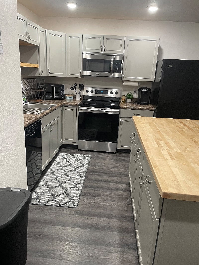 Furnished Finder property 576689_1 photo 3