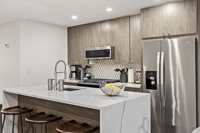 Furnished Finder property 576691_1 photo 12