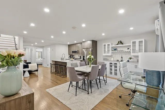 Furnished Finder property 576691_1 photo 4