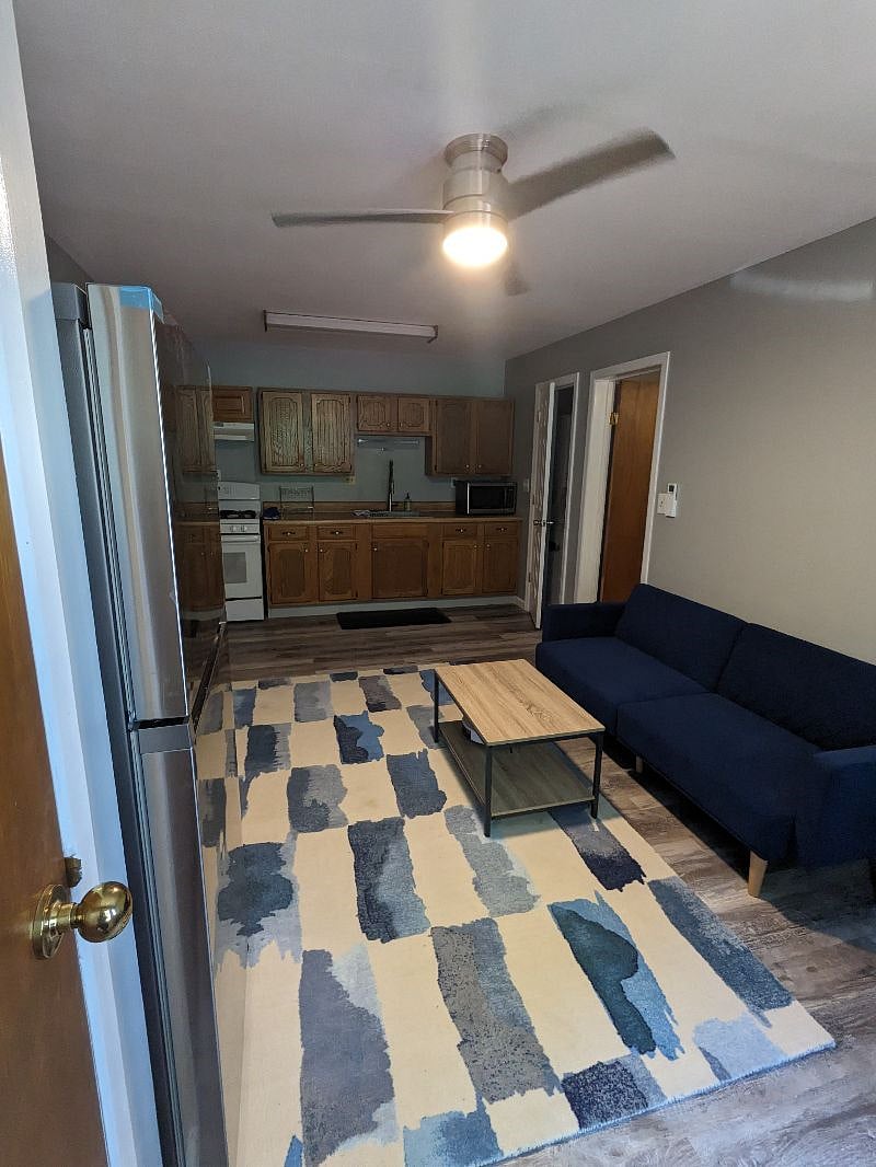 Furnished Finder property 576707_1 photo 3