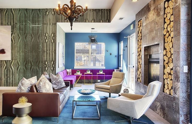 Leasing center