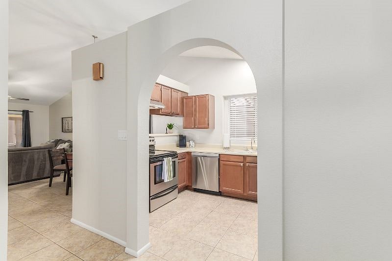Furnished Finder property 576752_1 photo 4