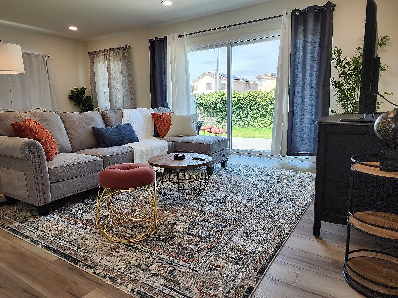 Furnished Finder property 576772_1 photo 8