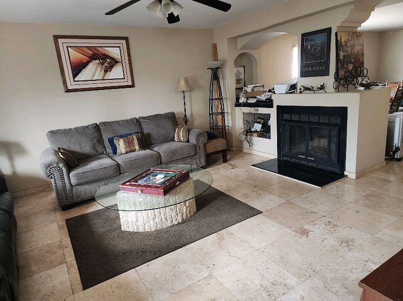 Furnished Finder property 576785_1 photo 4