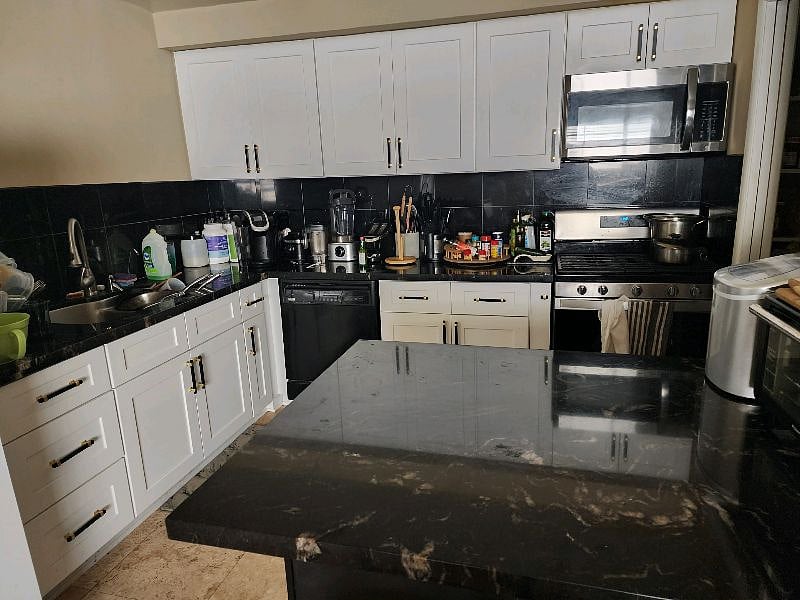Furnished Finder property 576785_1 photo 6