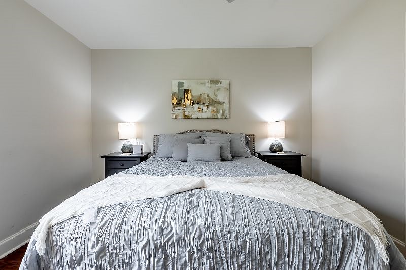 Bedroom #2 - Queen size bed
