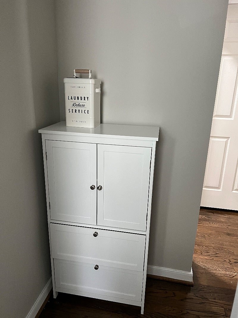 Fully stocked with towels, washcloths, and laundry essentials.