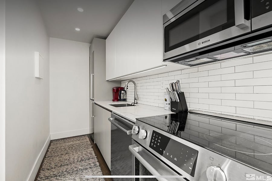 Furnished Finder property 576812_1 photo 16