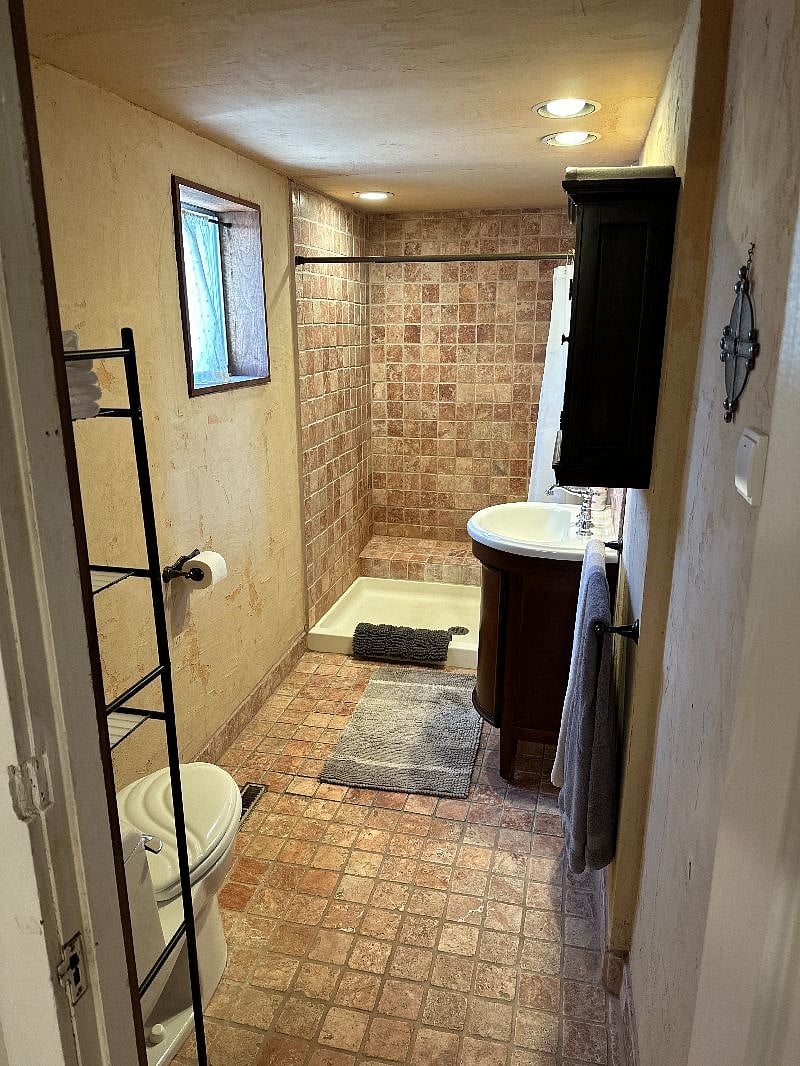 Furnished Finder property 576881_1 photo 11