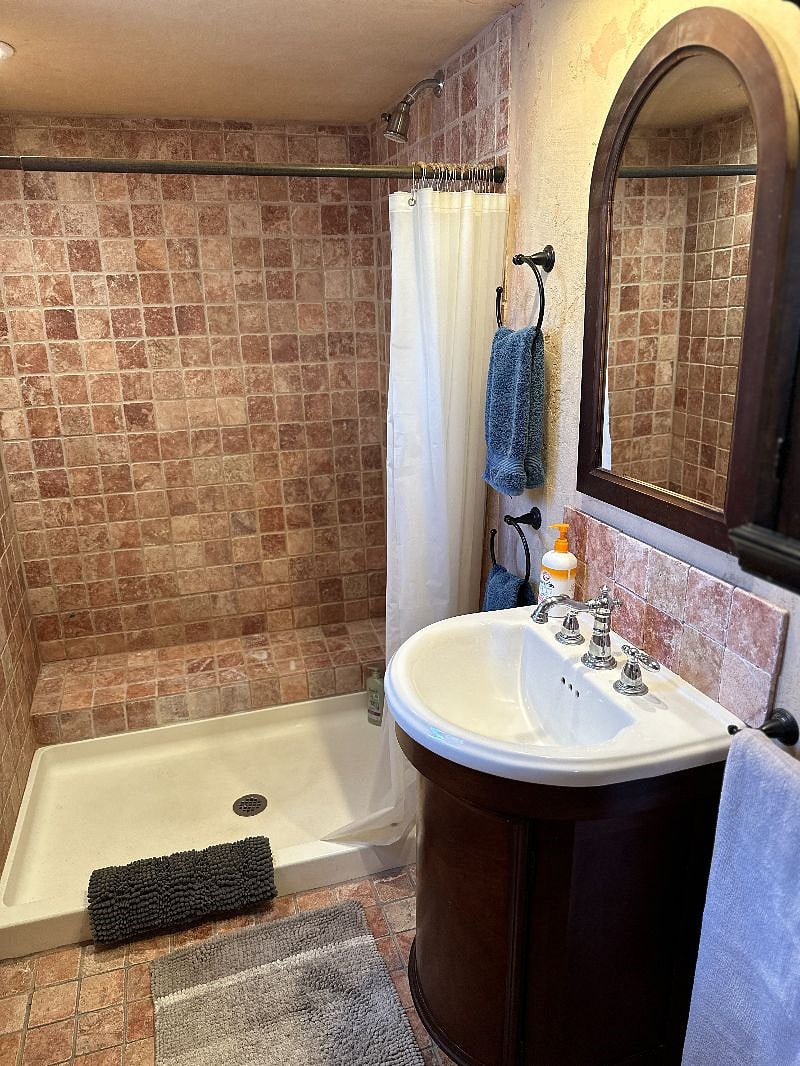 Furnished Finder property 576881_1 photo 12