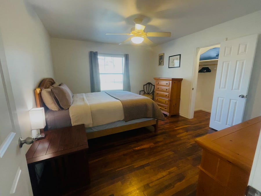 Furnished Finder property 576896_1 photo 17