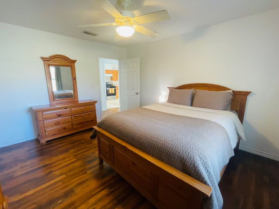 Furnished Finder property 576896_1 photo 18