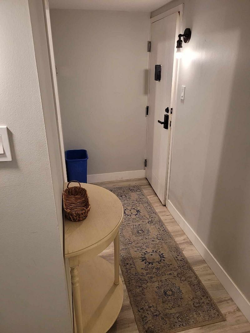 Furnished Finder property 576969_1 photo 3