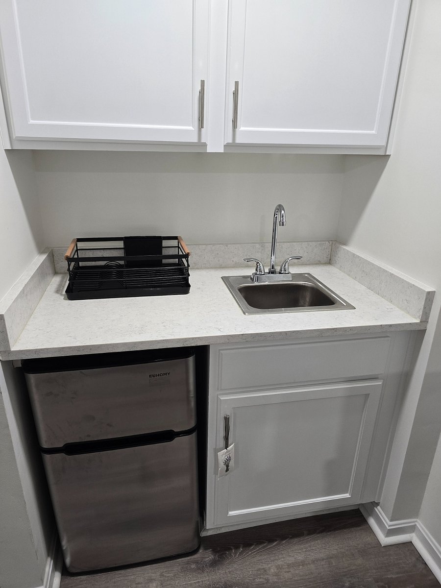 Furnished Finder property 576977_1 photo 3