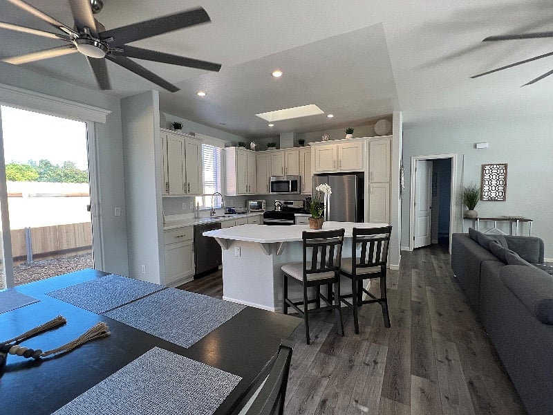 Furnished Finder property 576981_1 photo 6