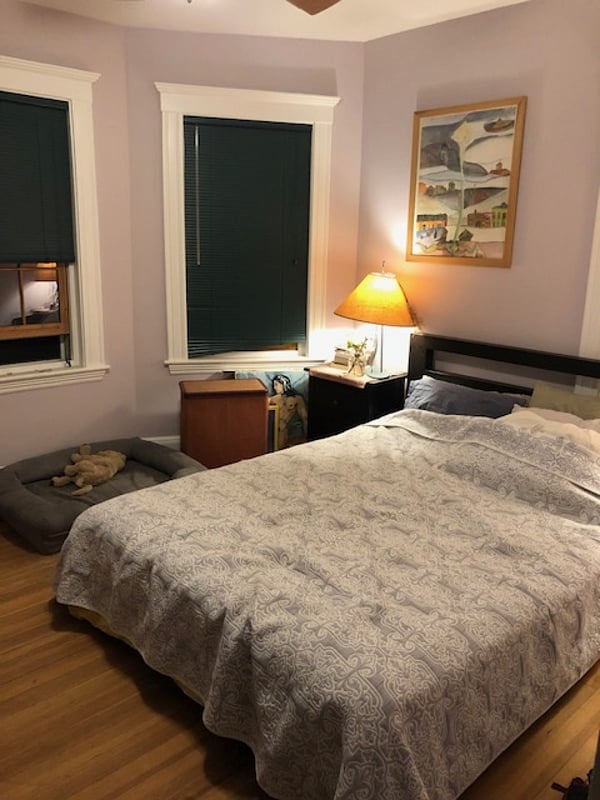 Queen bed, BDR 1