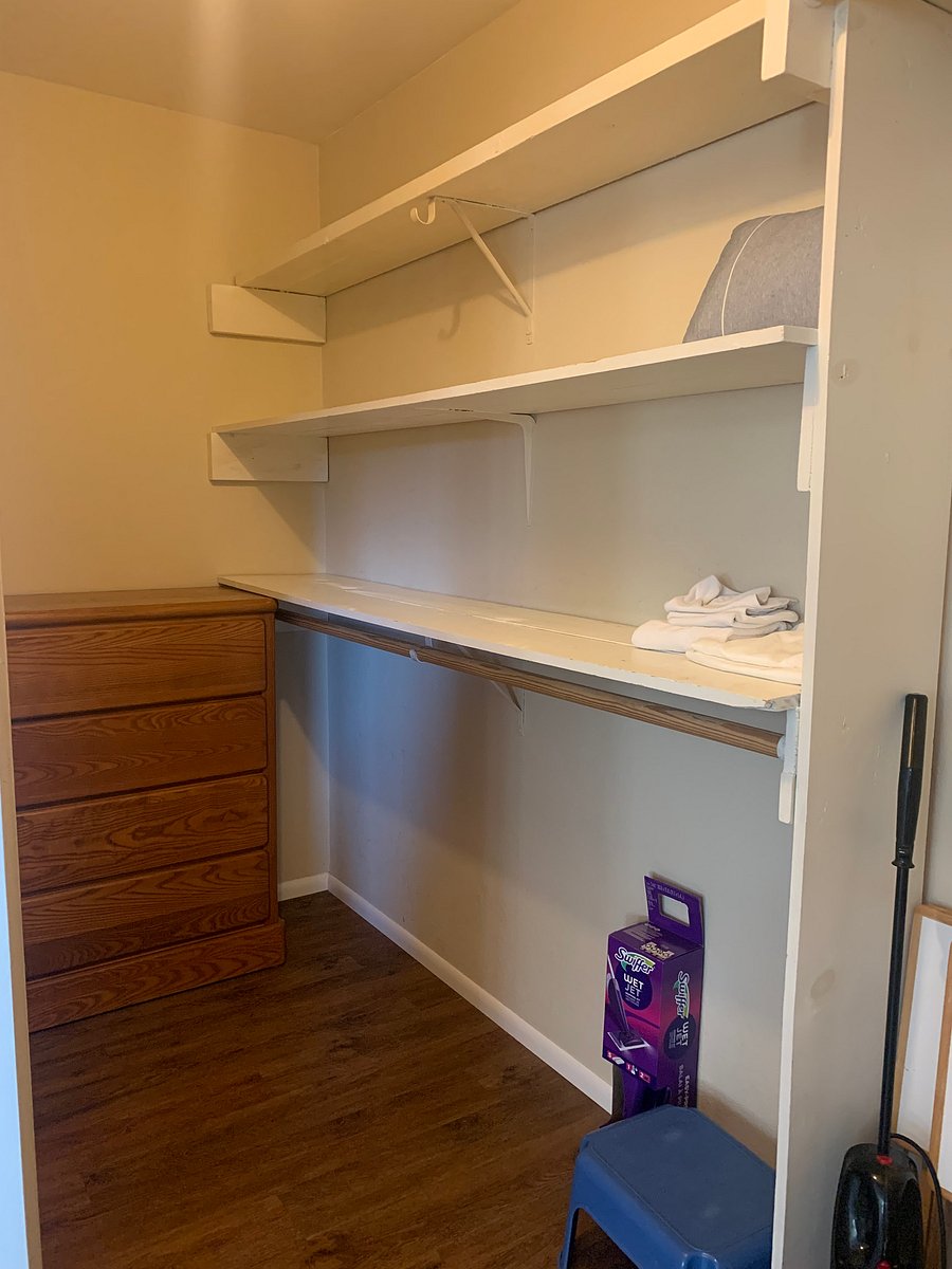 Walk In Closet
