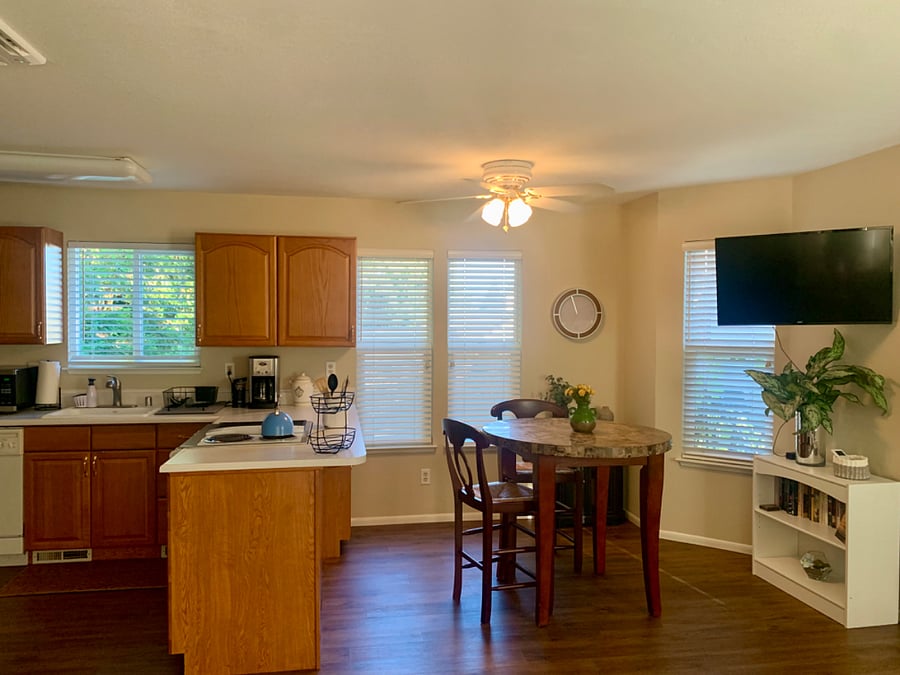 Furnished Finder property 577017_1 photo 7