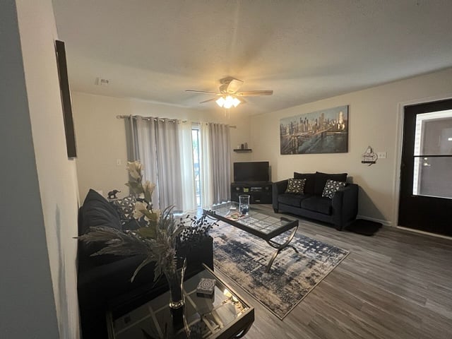 Furnished Finder property 577024_1 photo 4