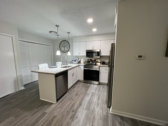 Furnished Finder property 577024_1 photo 9