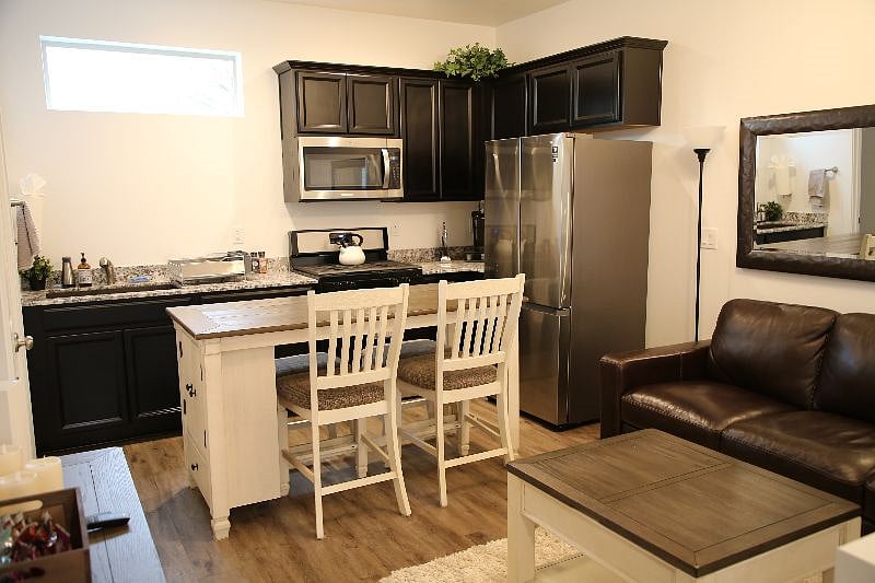 Furnished Finder property 577028_1 photo 4