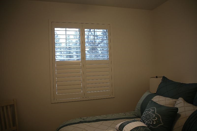 Split tilt shutters
