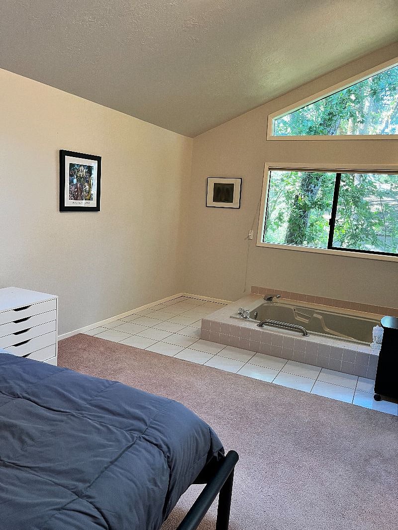 Furnished Finder property 577175_1 photo 21