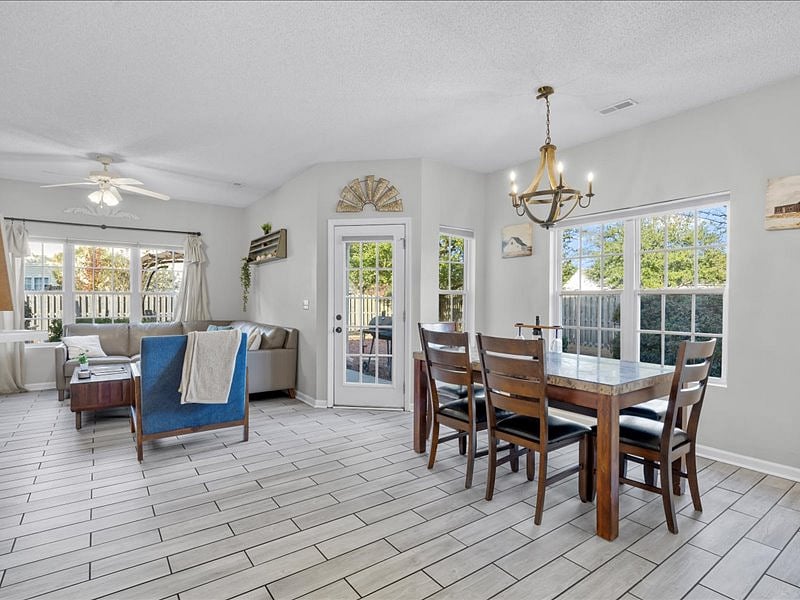 Furnished Finder property 577208_1 photo 21