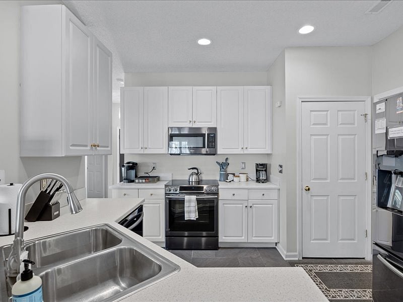 Furnished Finder property 577208_1 photo 26