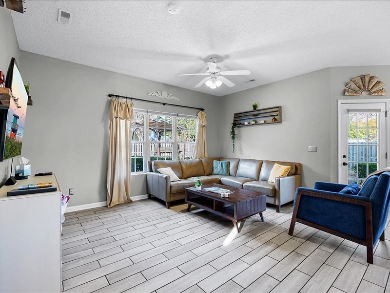 Furnished Finder property 577208_1 photo 33