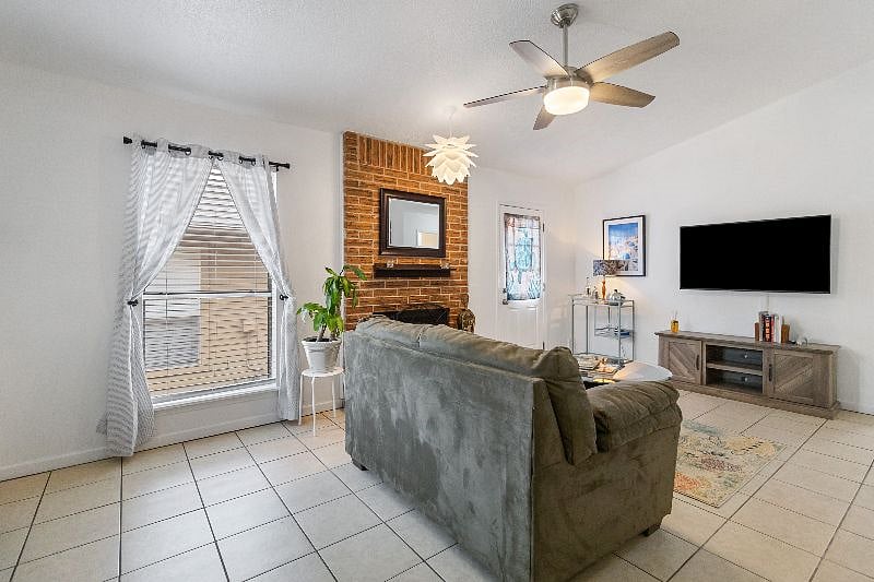 Furnished Finder property 577227_1 photo 4