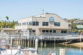 Mitches Seafood is 3 blocks away - meaning the apartment is 3 blocks from the marina.