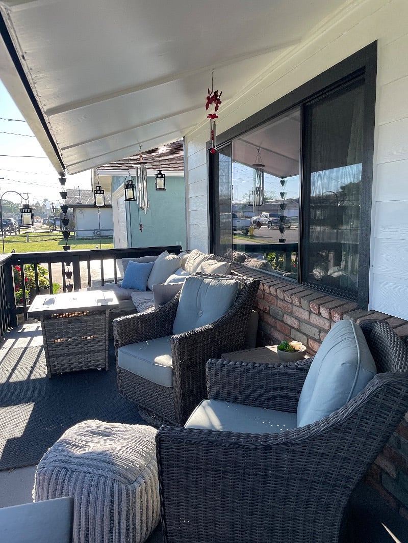 Front Porch/Outdoor living Area with firepit